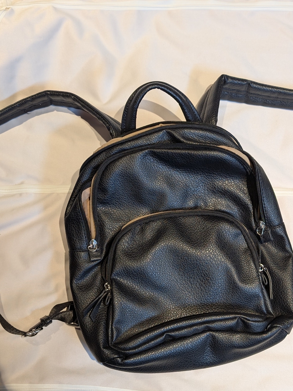 Black Men's Leather Backpack - Versatile Everyday Bag